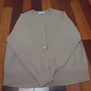 GLOBAL WORK 멜티 크루 골드 버튼 카-