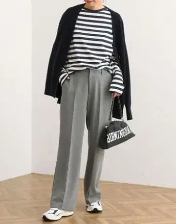 FRAMeWORK 보더 긴팔 티셔츠 화이트 x 블랙*프레임워크