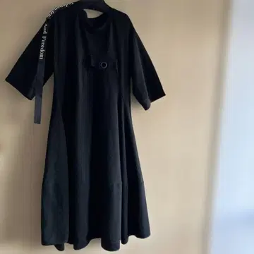 chou chou 디자인이 오샤레 블랙 원피스