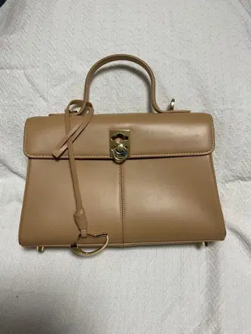 베이지 가죽 숄더백