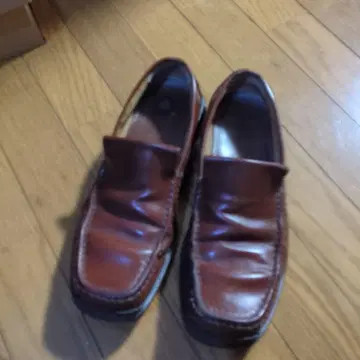 브라운 가죽 로퍼