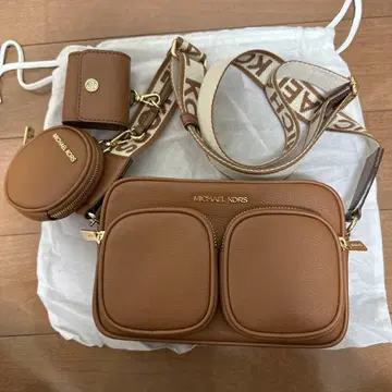 MICHAEL KORS 숄더백 멀티 파우치 포함