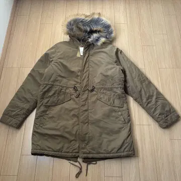 퍼 포함 올리브 모즈 코트