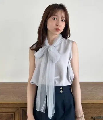 SNIDEL 스나이델 튤 보타이 슬리브리스 블라우스