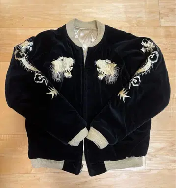 블랙 벨벳 스카잔 라이온 드래곤 자수