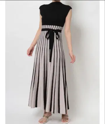 MERCURYDUO 슬리브리스 니트 롱 원피스