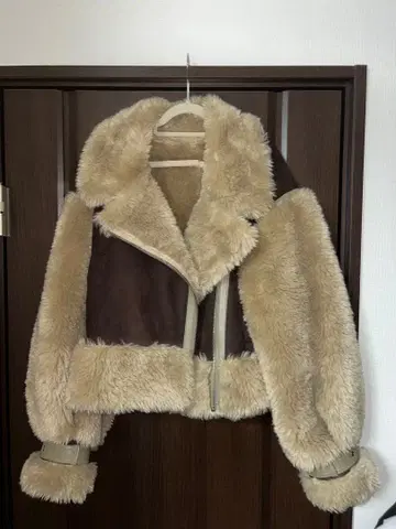 MURUA 무스탕 코트 숏 기장 브라운 베이지