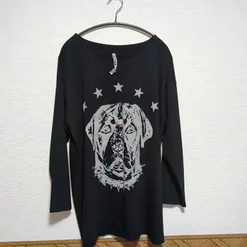 개 얼굴 프린트 긴팔 티셔츠 스터드 장식