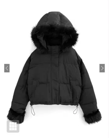 후드 부착 퍼 블랙 다운 자켓