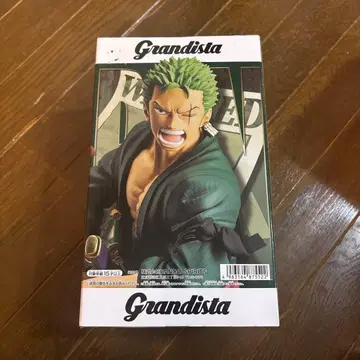 Grandista 로로노아 조로 피규어