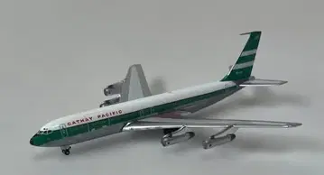 Cathay Pacific B707 VR-HGP