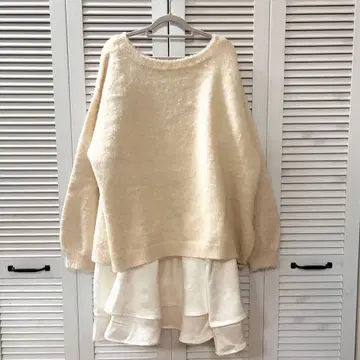 새상품급 [Chico] 샤기 루즈 니트 x 프릴 미니 원피스 세트