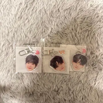 treasure 얼굴 아크릴 키링