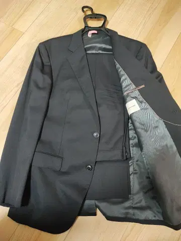 비즈니스 정장 블랙