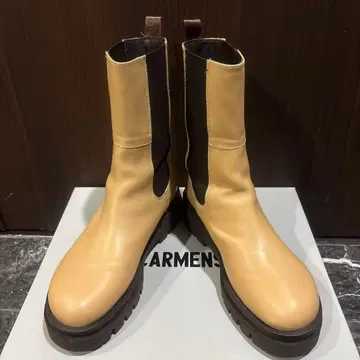 투모로우랜드 CARMENS 베이지 37cm