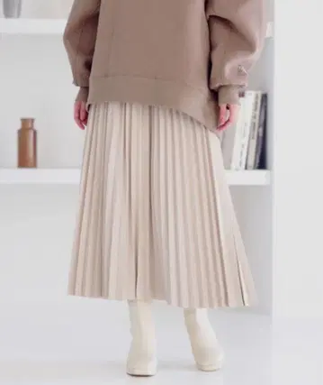 미스티우먼 인조 가죽 플리츠 스커트 택 포함 새상품