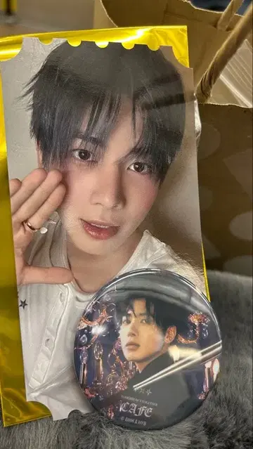 txt cafe 구매 혜택 배지 태현