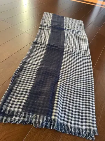 아녜스 베 체크 무늬 스톨