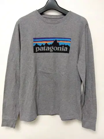 patagonia 그레이 로고 긴팔 티셔츠 L