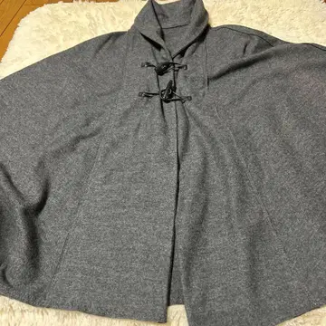 온워드 카시야마 그레이 케이프 코트 울 혼방 후크 클로징