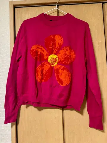 세일 오늘까지!! Desigual 플라워 니트