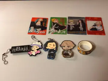 도쿄 리벤저스 러버 키링과 카드 세트