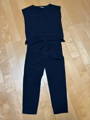 네이비 V넥 셋업