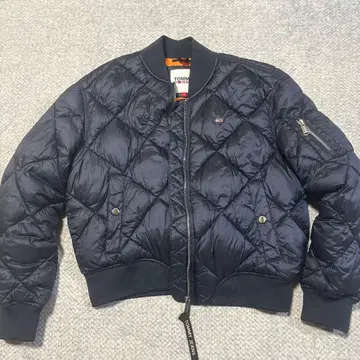 TOMMY JEANS 네이비 다운 자켓 M 사이즈