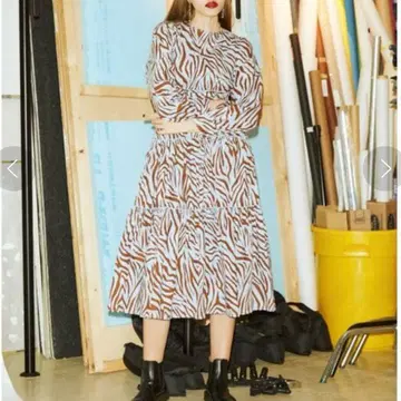 새상품급 jouetie 백리본 티어드 원피스 제브라 M