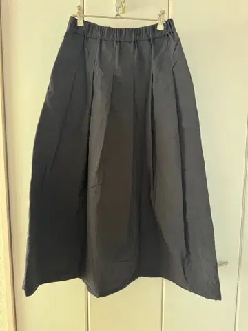 르 미노르 루미노아스타나타서 롱 스커트