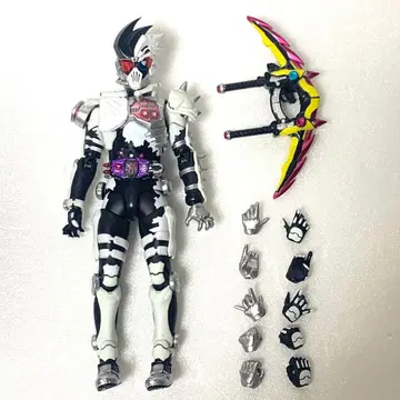 S.H. 피규아트 가면 라이더 겐무 좀비 게이머 레벨 X