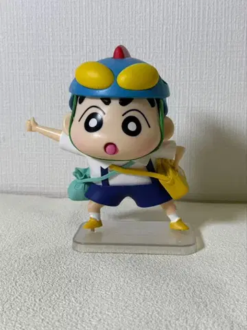 신짱 피규어 스탠드 포함