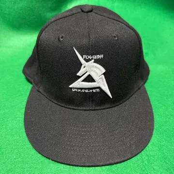 실물 크기 뉴 건담 입상 캡