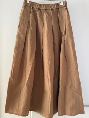 르 미노르 루미노아스타나타서 롱 스커트