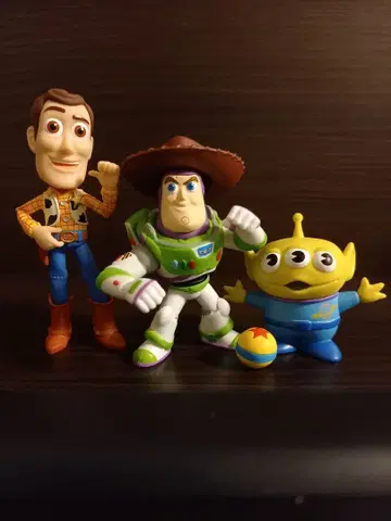 디즈니100 서프라이즈 캡슐 꼬마 컬렉션 픽사 페스트