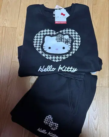 헬로키티 하운드투스 체크 셋업 M