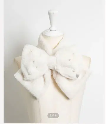 pium 빅 리본 퍼 티펫 삐우무 화이트