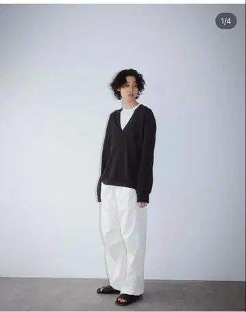 encircle Mom's sweater