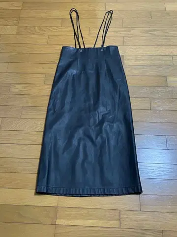 모듬 서스펜더 부착 내로우 스커트 / 가죽 스커트 지나시스