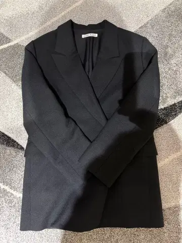 R'IAM PLAGE 블랙 테일러드 자켓