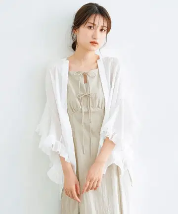 코코딜 양류 프릴 블라우스