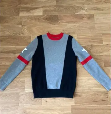 지방시 맨투맨 S 사이즈 스타 패턴 17ss