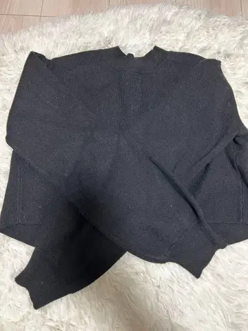 [ LEANNMOMENT ] 린 블랙 크롭 니트