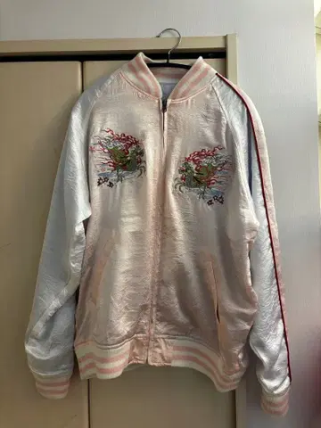 드래곤 자수 스카잔 새틴풍