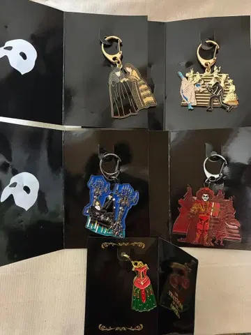 뮤지컬 [ 오페라의 유령 ] 시크릿 키링 ( 5개 )