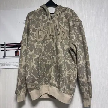 GAP 카모 패턴 풀 지퍼 후디