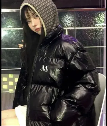 새상품 MUCENT(무센트) 페이 광택 글로시 크롭 다운