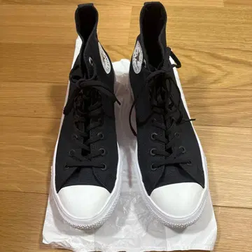 CONVERSE 블랙 하이컷 스니커즈