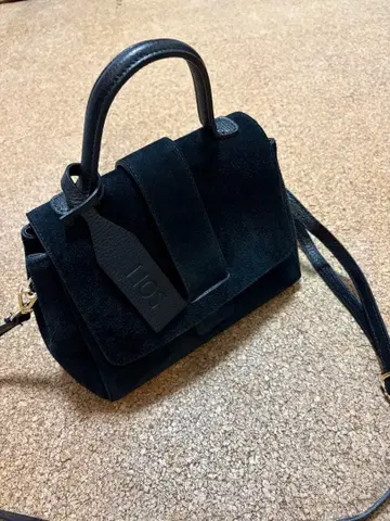 SOFI 스웨이드 숄더백 블랙 이탈리아제