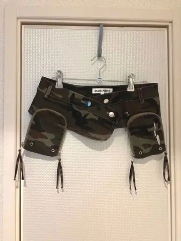 QUASI PURITY 카모플라쥬 포켓 벨트